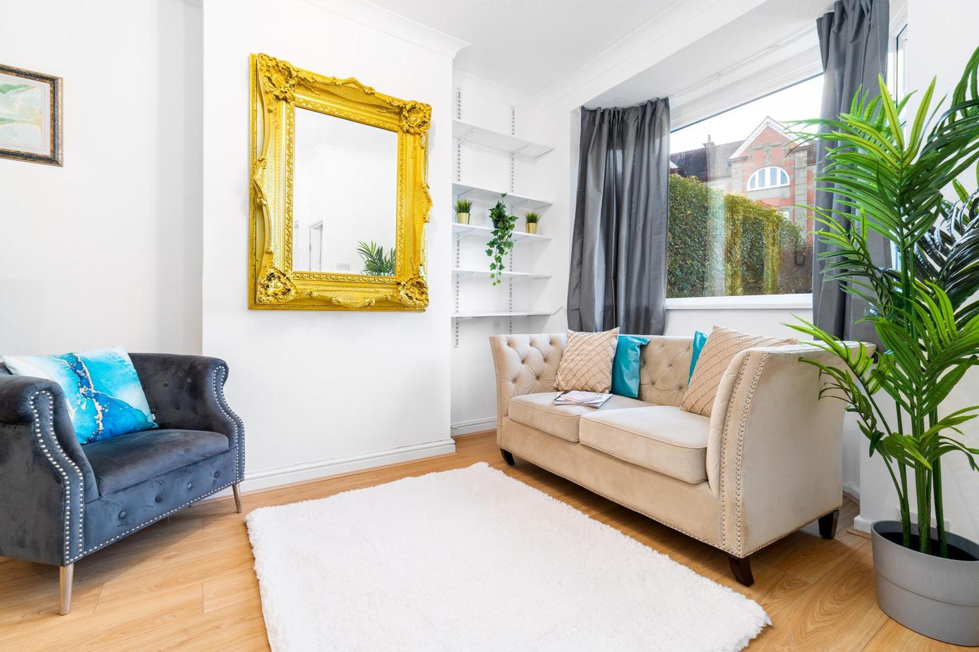 Luxury 3 Bedroom House - Harborne - Parking - Garden - Wifi & Netflix 122G Birmingham Eksteriør bilde