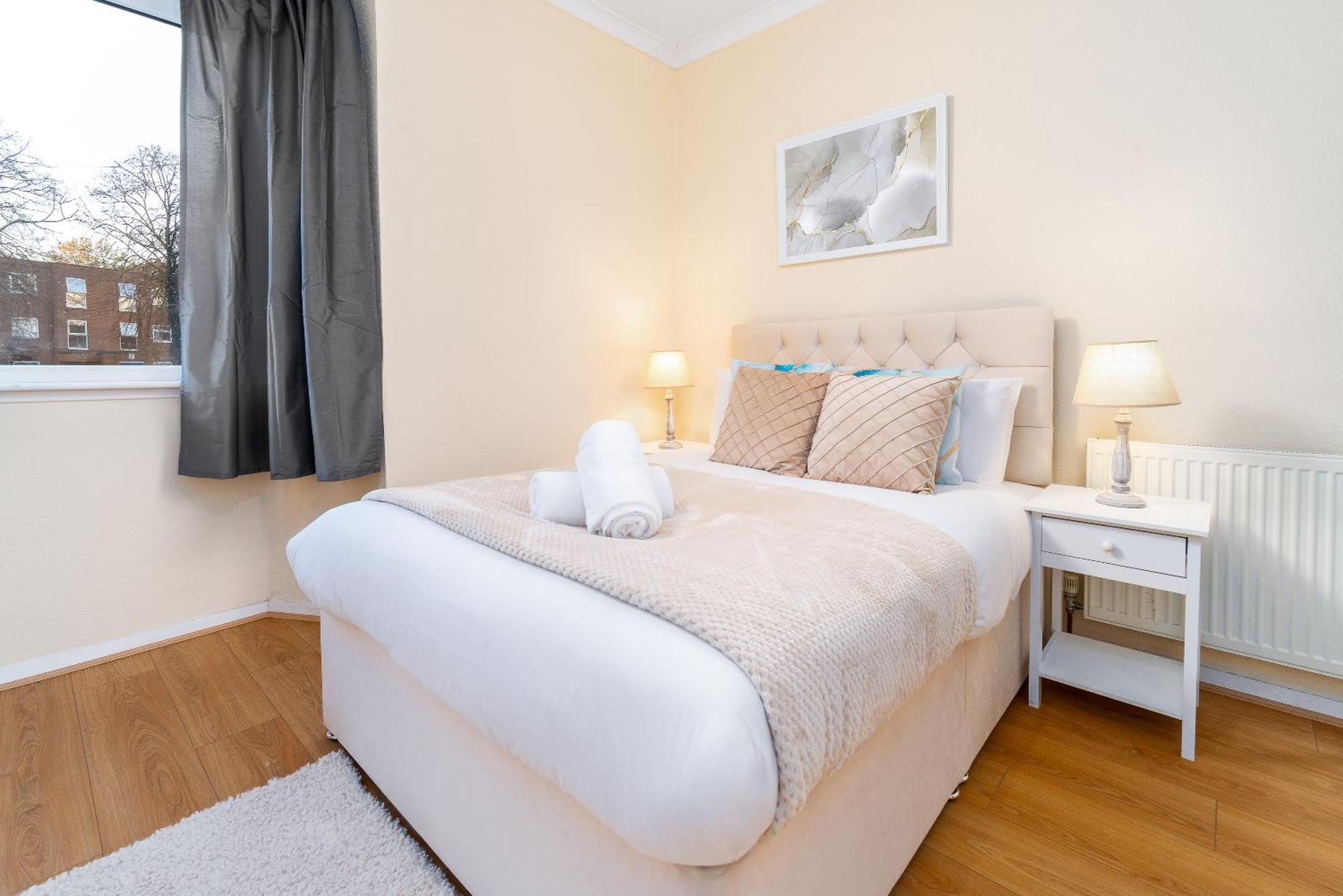 Luxury 3 Bedroom House - Harborne - Parking - Garden - Wifi & Netflix 122G Birmingham Eksteriør bilde