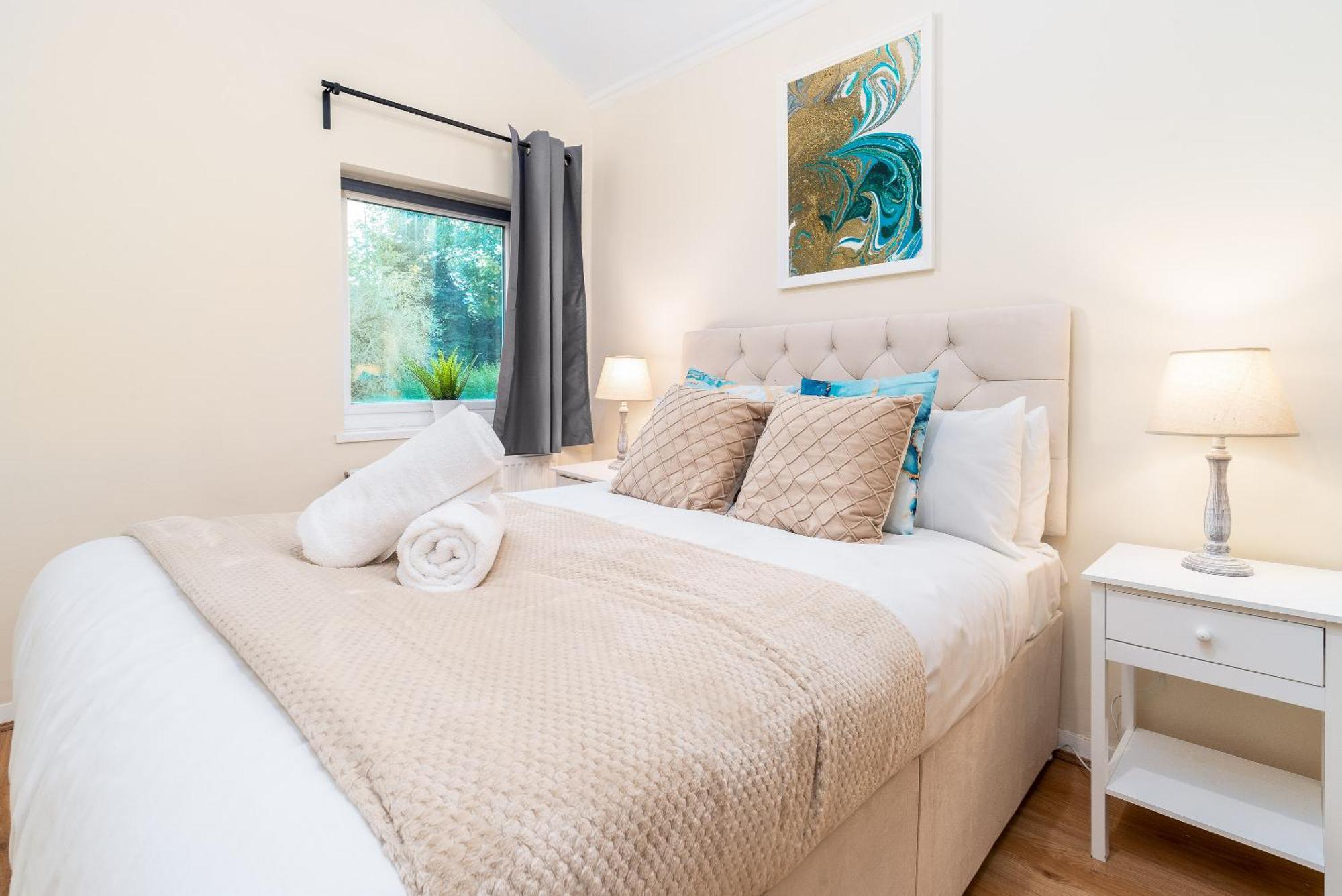 Luxury 3 Bedroom House - Harborne - Parking - Garden - Wifi & Netflix 122G Birmingham Eksteriør bilde