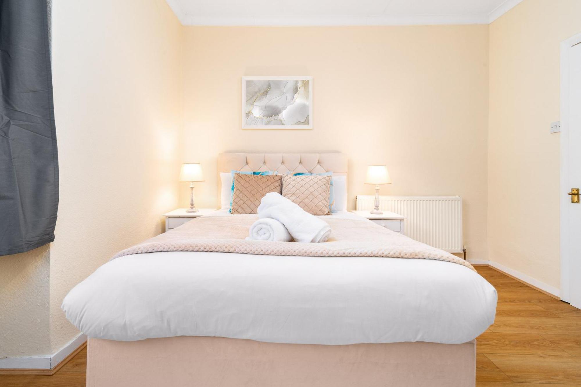 Luxury 3 Bedroom House - Harborne - Parking - Garden - Wifi & Netflix 122G Birmingham Eksteriør bilde