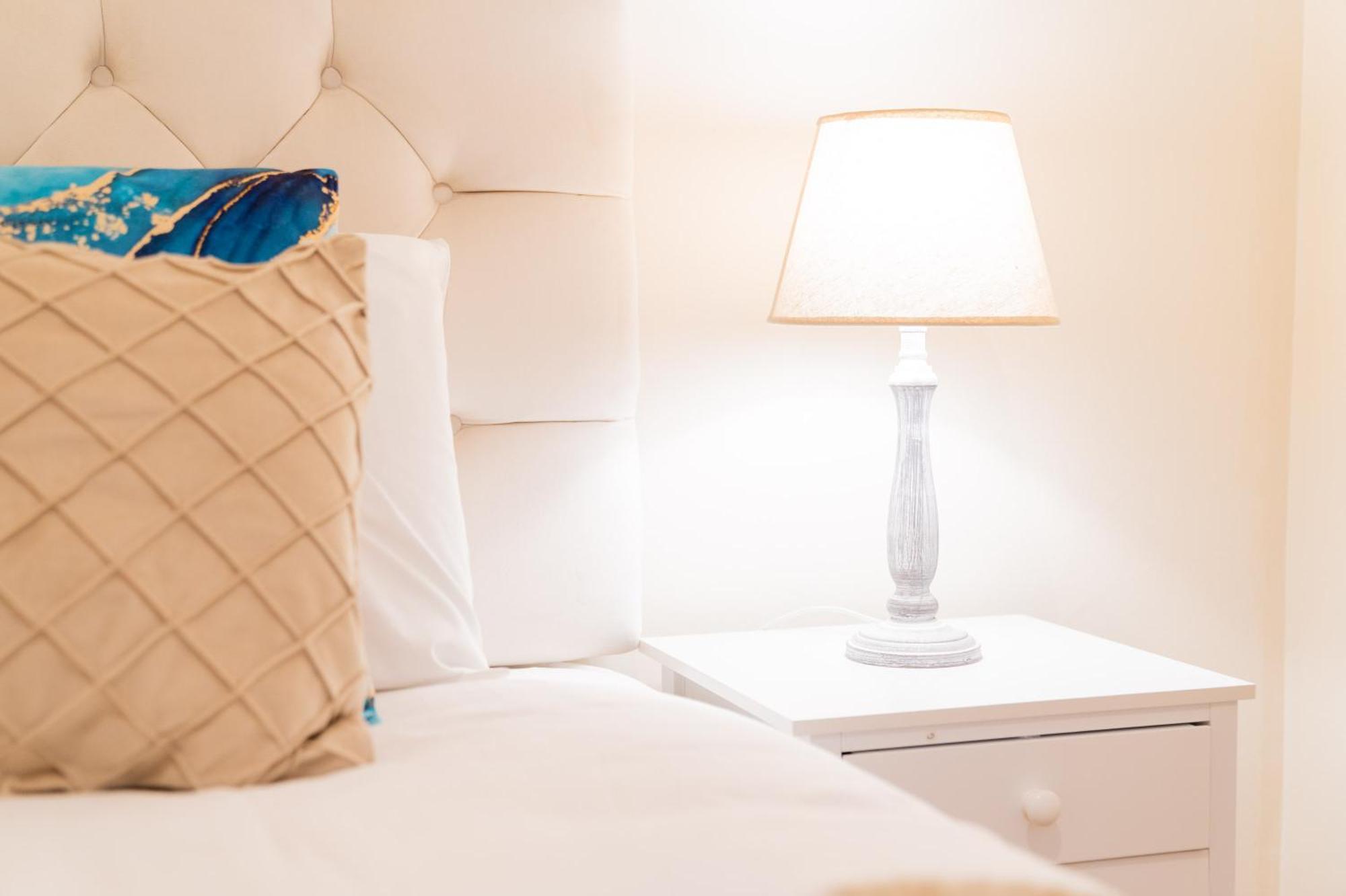Luxury 3 Bedroom House - Harborne - Parking - Garden - Wifi & Netflix 122G Birmingham Eksteriør bilde